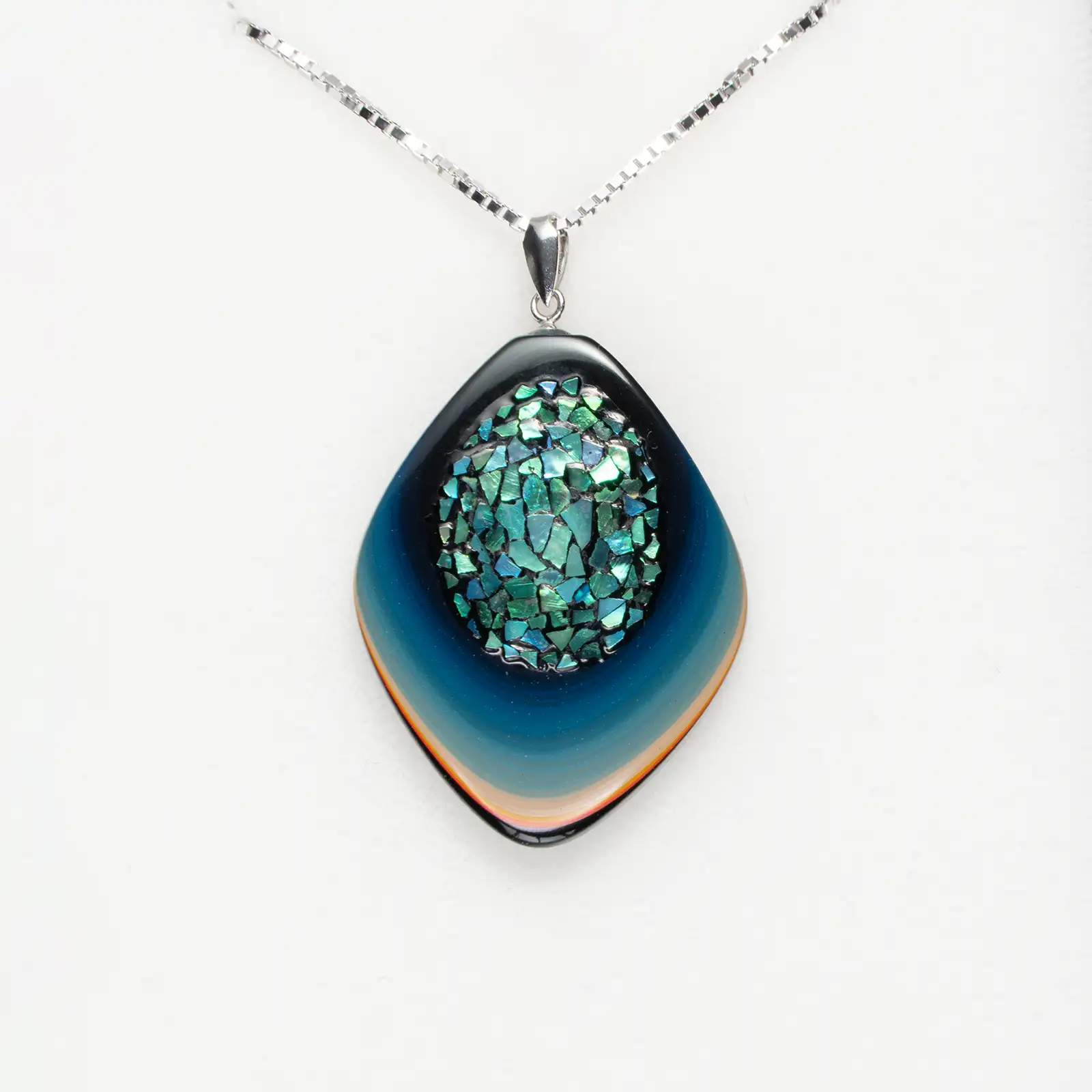 堆漆ペンダント「菱」(小）